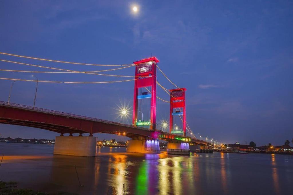 Monoloog Hotel Palembang Dış mekan fotoğraf